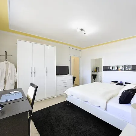 Graf Apartment